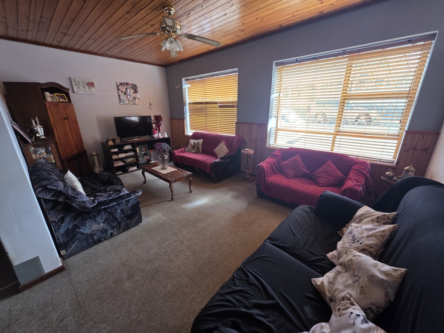 3 Bedroom Property for Sale in Bredasdorp Western Cape